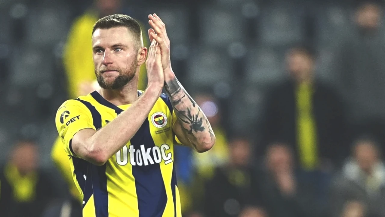 Fenerbahçe, Savunma Hattını Güçlendiriyor: Milan Skriniar Resmi Olarak Çubuklu Formada!