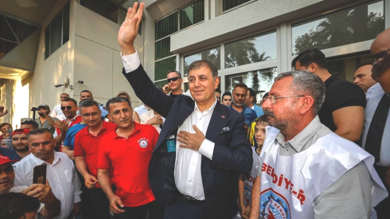 İzmir Büyükşehir Belediyesi ile Sendika Arasındaki Kriz Sonlandı! Tüm İşçiler Geri Dönüyor