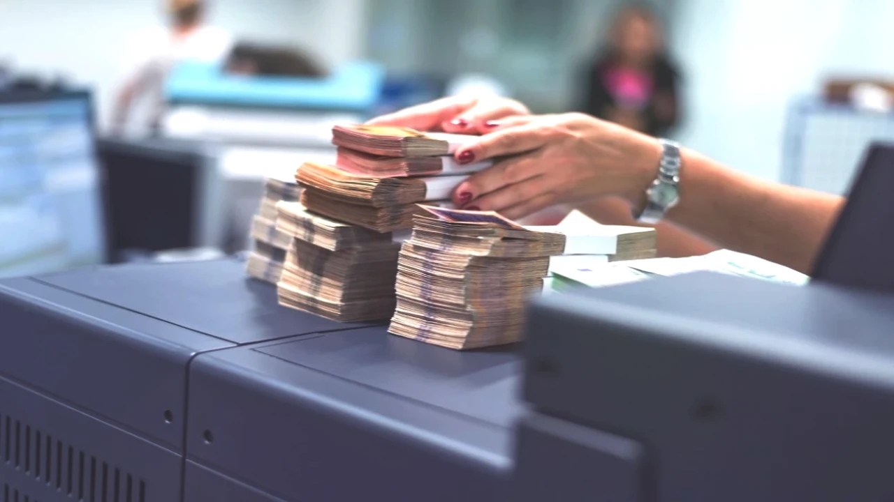 500 Bin Lira Tasarruf Edenler İçin Rekor Faiz Fırsatları! En Yüksek Ödemeyi Sunan Bankalar Burada!