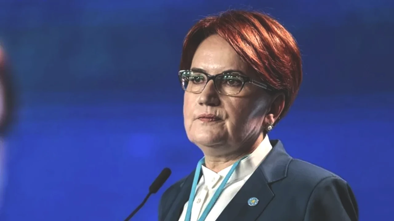Meral Akşener Aylar Sonra Görüntülendi! Yeni İmajı ile Gözleri Üzerine Çekti