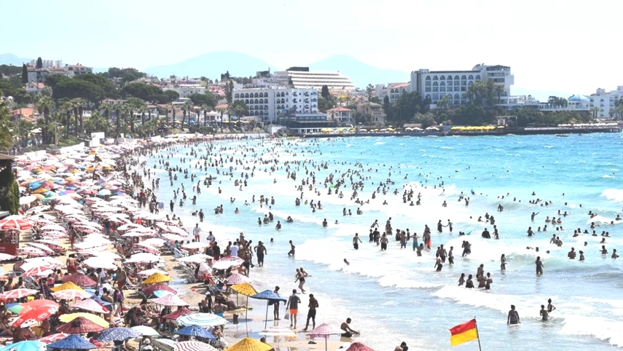 Antalya Yaz Ayında Rekora Koşuyor! 7,8 Milyon Ziyaretçi Sayısına Ulaşıldı!
